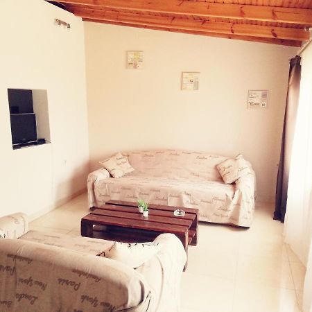 Dreamhome -10Min From Airport- Артеміда Екстер'єр фото