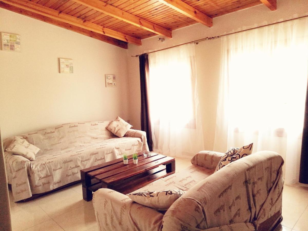 Dreamhome -10Min From Airport- Артеміда Екстер'єр фото
